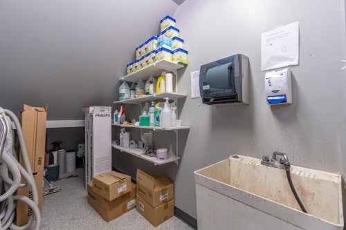Intérieur - 786 Rue King E., Sherbrooke (Fleurimont), QC - Indoor