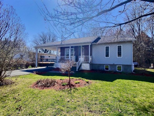 Front of Structure - 111 Rue D'Iberville, Cowansville, QC - Outdoor With Deck Patio Veranda