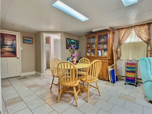 Family Room - 111 Rue D'Iberville, Cowansville, QC - Indoor