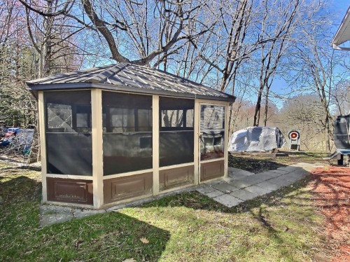 Sun Room - 111 Rue D'Iberville, Cowansville, QC - Outdoor
