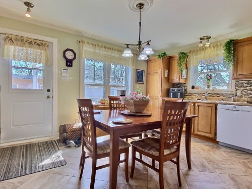 Kitchen - 111 Rue D'Iberville, Cowansville, QC - Indoor Photo Showing Dining Room