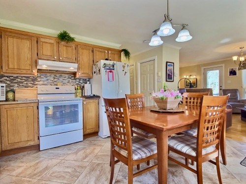 Kitchen - 111 Rue D'Iberville, Cowansville, QC - Indoor