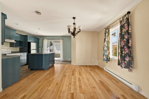 Salle à manger - 566 Rue Félix-Leclerc, Saint-Eustache, QC - Indoor Photo Showing Kitchen