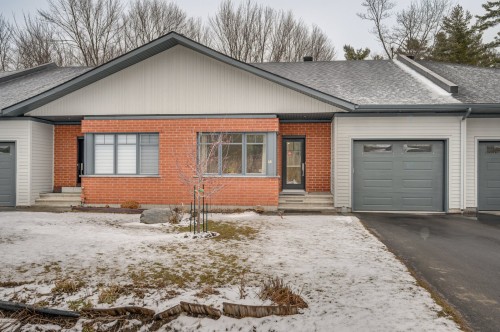 Façade - 77 Rue Como-Gardens, Hudson, QC - Outdoor