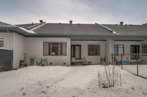 Face arrière - 77 Rue Como-Gardens, Hudson, QC - Outdoor