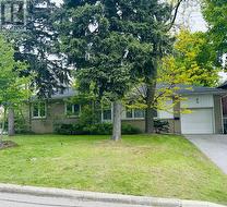 40 CASWELL DRIVE Toronto, ON M2M 3M3