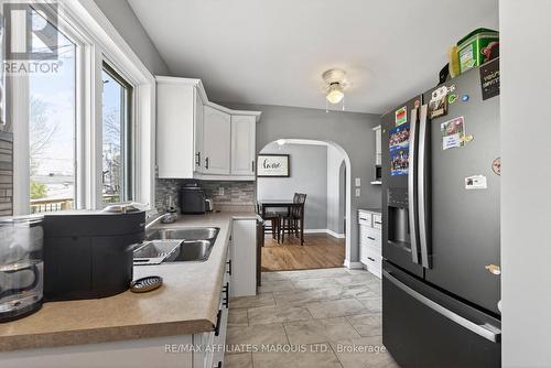 11 Gray Avenue, South Stormont, ON - Indoor Photo Showing Kitchen With Double Sink
