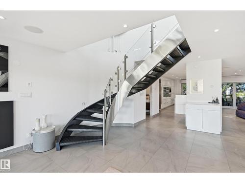 10065 90 Av Nw, Edmonton, AB - Indoor Photo Showing Other Room