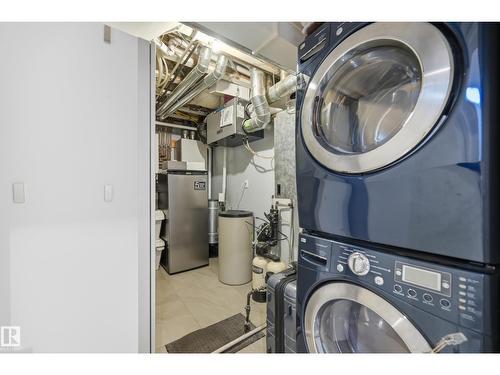 10065 90 Av Nw, Edmonton, AB - Indoor Photo Showing Laundry Room