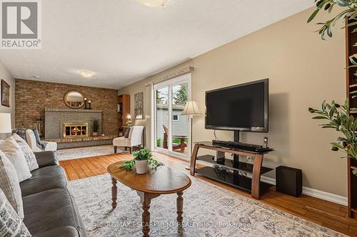 263 Guildwood Drive, Hamilton, ON - Indoor Photo Showing Living Room With Fireplace