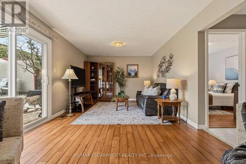 263 Guildwood Drive, Hamilton, ON - Indoor