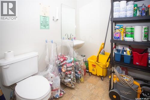 411 215 Lowe Road, Saskatoon, SK - Indoor Photo Showing Bathroom
