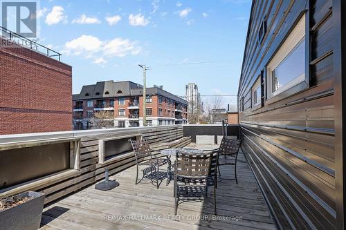 Private sundeck for outdoor loung - 330 Winona Avenue, Ottawa, ON - Outdoor With Balcony With Exterior