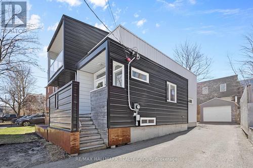 Exterior side with private driveway for 3 vehicles - 330 Winona Avenue, Ottawa, ON - Outdoor