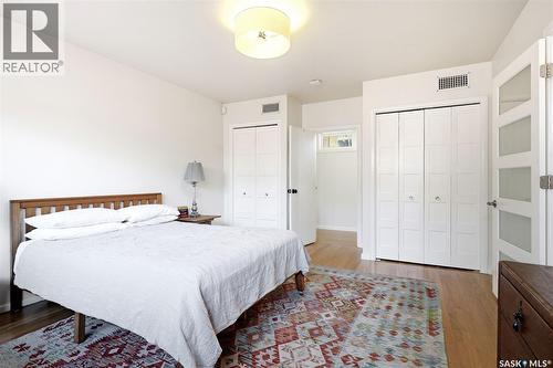 2640 19Th Avenue, Regina, SK - Indoor Photo Showing Bedroom