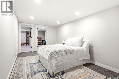2640 19Th Avenue, Regina, SK - Indoor Photo Showing Bedroom