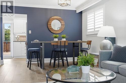 663 Mullin Way, Burlington, ON - Indoor Photo Showing Dining Room