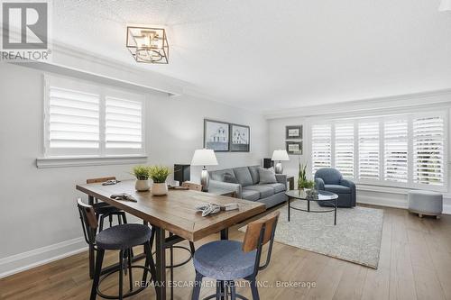 663 Mullin Way, Burlington, ON - Indoor