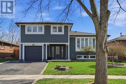 663 Mullin Way, Burlington, ON - Outdoor With Facade