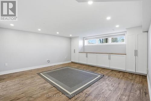 663 Mullin Way, Burlington, ON - Indoor Photo Showing Other Room