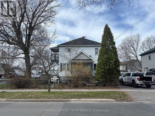 300 St Felix Street, Cornwall, ON - Outdoor