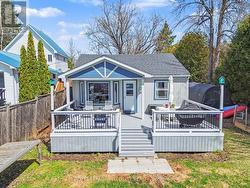 109 RIDEAU STREET S Drummond/North Elmsley, ON K7H 3C7