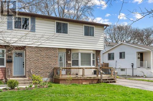 18 Lafayette Drive, St. Catharines (Lakeport), ON - Outdoor With Deck Patio Veranda