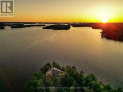 FULL - 1250 WALDMERE ROAD Bracebridge (Monck (Bracebridge)), ON P1L 1W8