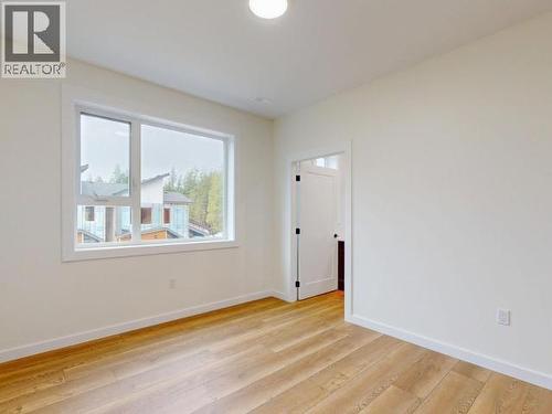 103-5191 Manson Ave, Powell River, BC - Indoor Photo Showing Other Room