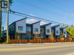102-5191 MANSON AVE Powell River, BC V8A 3P2