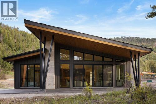 818 Predator Ridge Drive, Vernon, BC - Outdoor With Deck Patio Veranda