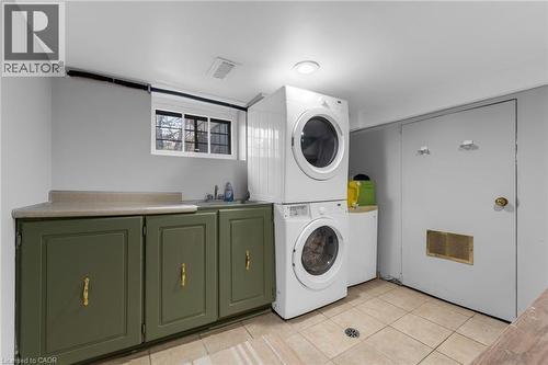 22 Cope Street, Hamilton, ON - Indoor Photo Showing Laundry Room