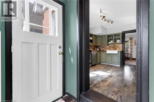 22 Cope Street, Hamilton, ON - Indoor