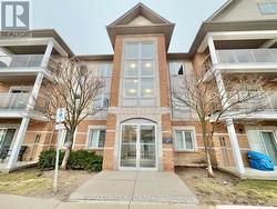304 - 128 ASPEN SPRINGS DRIVE Clarington, ON L1C 0G9