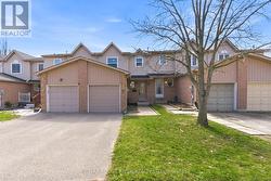 17 ELFORD DRIVE Clarington (Bowmanville), ON L1C 4R3