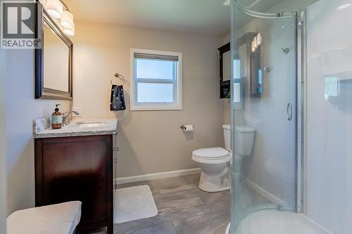 2465 3A Highway, Nelson, BC - Indoor Photo Showing Bathroom