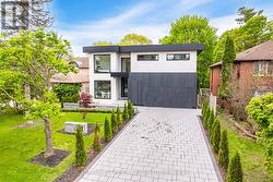 10 HAIDA COURT Toronto, ON M1C 3L1