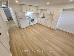 LOWER - 31 BAILEY CRESCENT Aurora, ON L4G 2B2