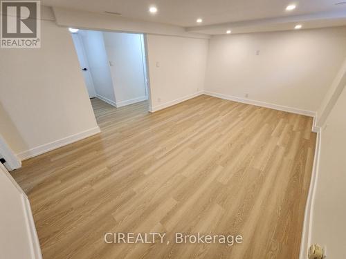 Lower - 31 Bailey Crescent, Aurora, ON - Indoor Photo Showing Other Room