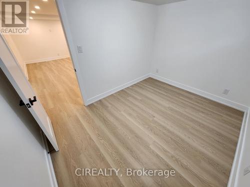 Lower - 31 Bailey Crescent, Aurora, ON - Indoor Photo Showing Other Room