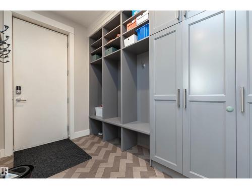 9629 84 Av Nw, Edmonton, AB - Indoor Photo Showing Other Room