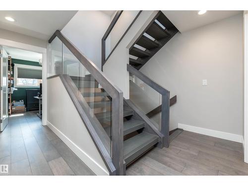 9629 84 Av Nw, Edmonton, AB - Indoor Photo Showing Other Room