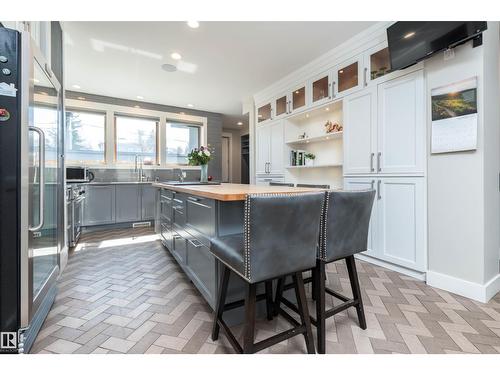 9629 84 Av Nw, Edmonton, AB - Indoor