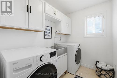 47 Winners Way, Hamilton, ON - Indoor Photo Showing Laundry Room
