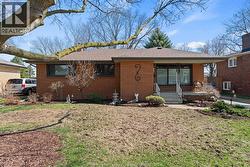 2840 AVONDALE AVENUE Windsor, ON N9E 1X2
