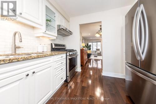 90 Confederation Way, Markham, ON - Indoor Photo Showing Kitchen With Stainless Steel Kitchen With Upgraded Kitchen