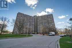 PH 12 - 11 WINCOTT DRIVE Toronto, ON M9R 2R9