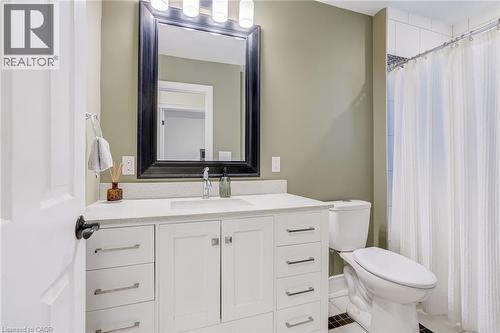 185 Deschene Avenue, Hamilton, ON - Indoor Photo Showing Bathroom