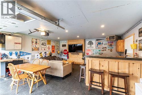 185 Deschene Avenue, Hamilton, ON - Indoor