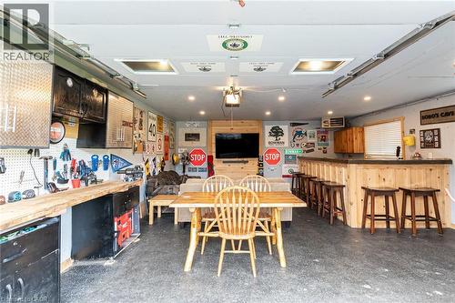 185 Deschene Avenue, Hamilton, ON - Indoor Photo Showing Other Room